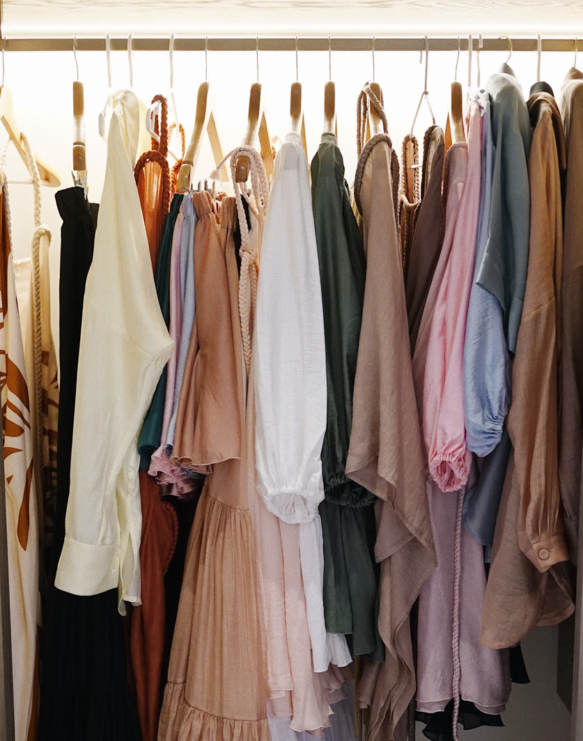 MOODSTORIES luxury resort wear lookbook