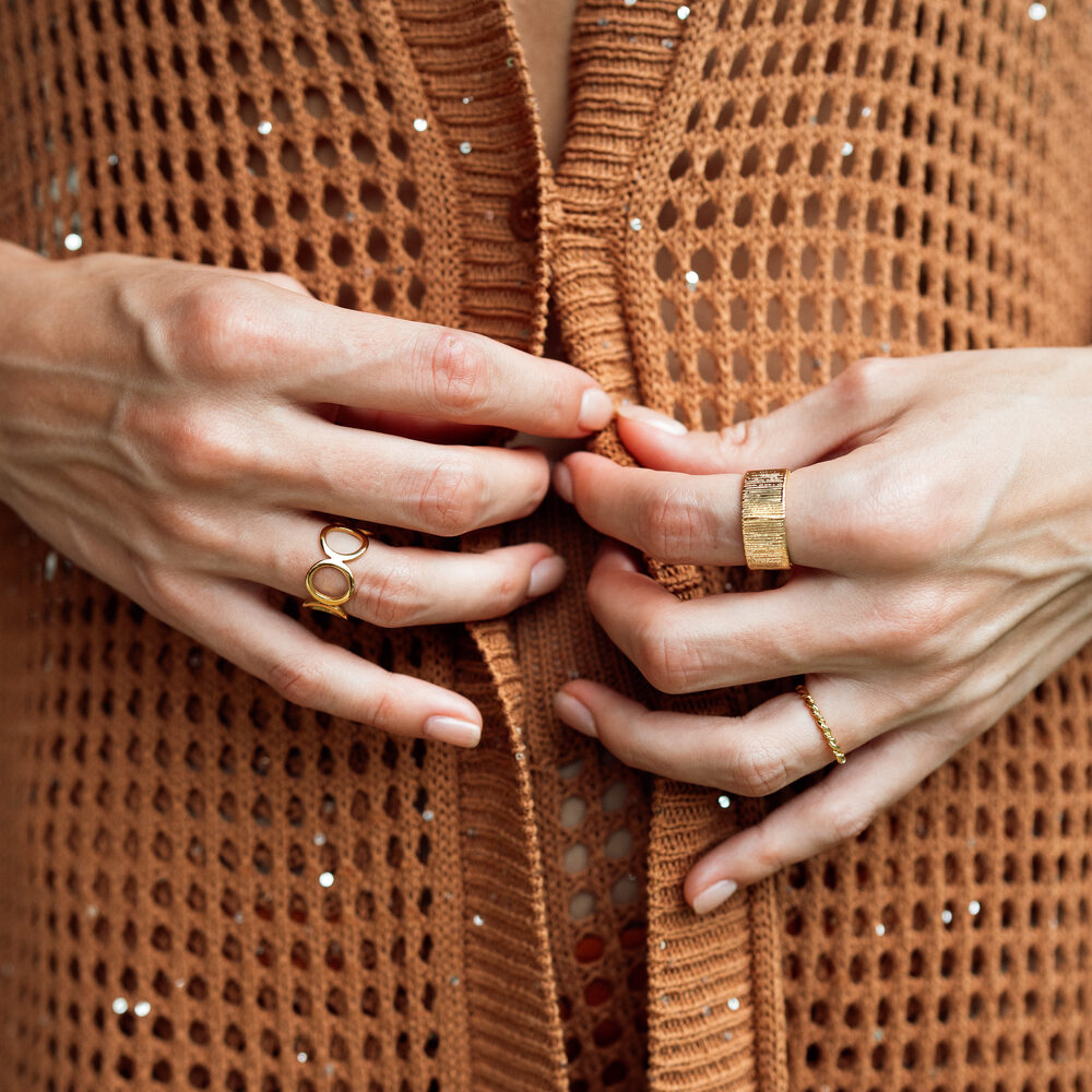 MOODSTORIES jewelry and knitwear